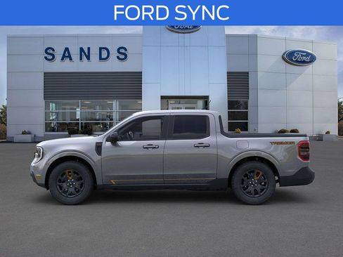 New 2025 Ford Maverick Tremor image 3