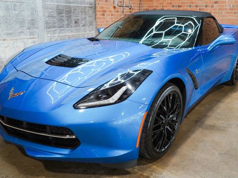 Used 2014 Chevrolet Corvette Stingray Convertible w/ 3LT Preferred Equipment Group RWD image 22