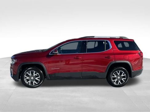 Used 2023 GMC Acadia SLE w/ Driver Convenience Package image 2