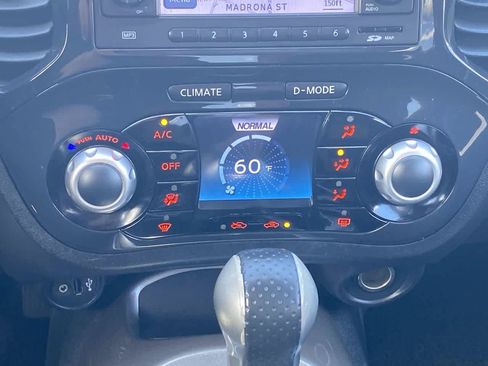 Used 2011 Nissan Juke SV AWD/4WD image 18
