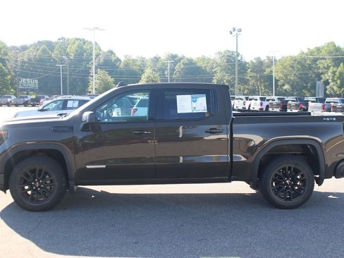 Used 2023 GMC Sierra 1500 Elevation AWD/4WD image 4