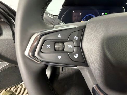 New 2026 Chevrolet Trax LT w/ LT Convenience Package FWD image 14