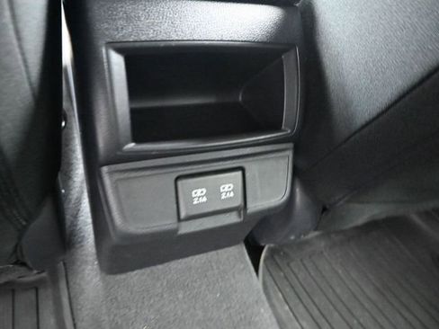 Used 2019 Subaru Outback 2.5i Premium image 6