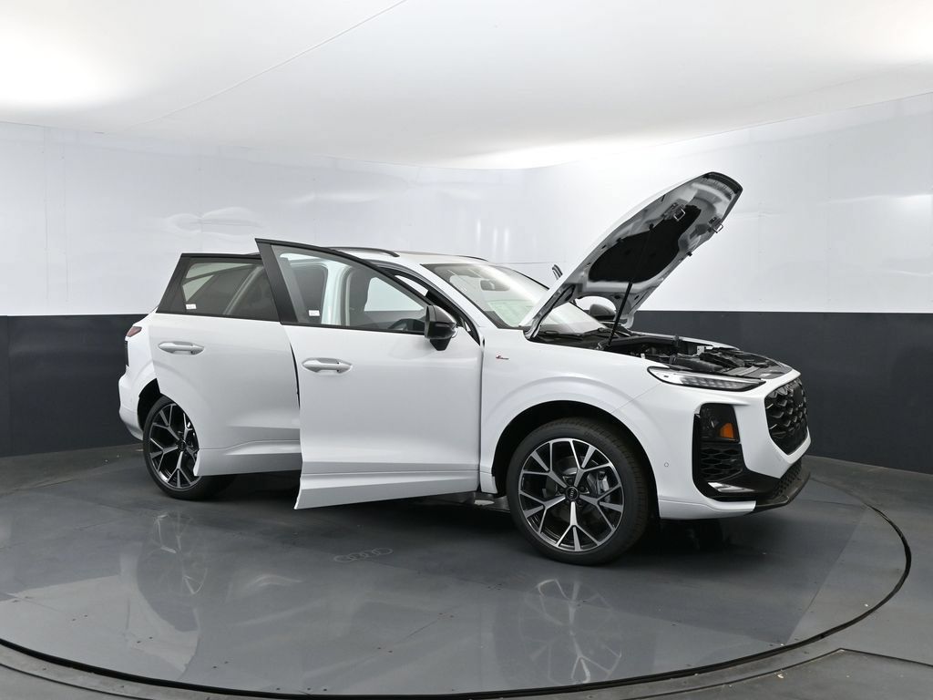 New 2026 Audi Q3 quattro 2.0T AWD/4WD image 31