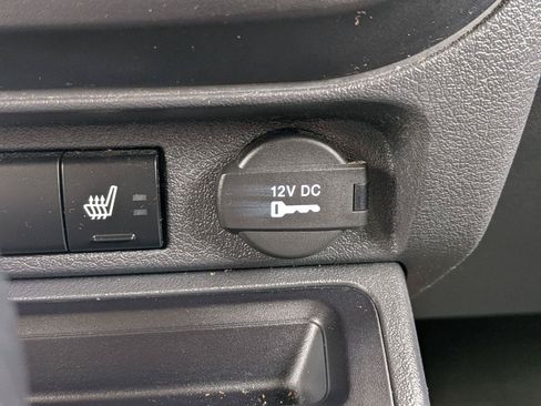 Used 2017 Jeep Patriot Latitude AWD/4WD image 15