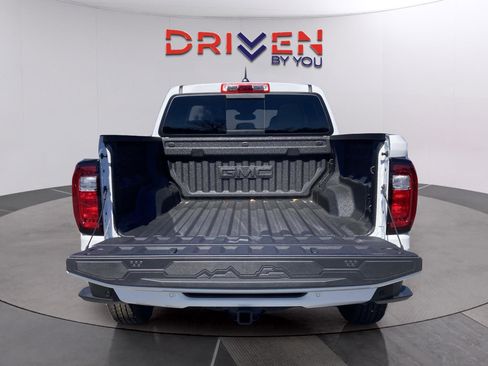 New 2026 GMC Canyon AT4 image 5