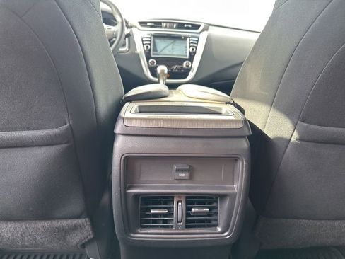 Used 2018 Nissan Murano SV image 29