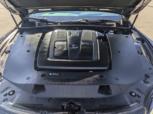 Used 2021 Lexus LS 500 w/ Accessory Package (Z2) image 31