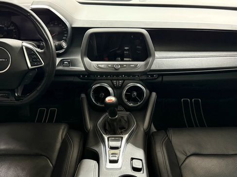 Used 2017 Chevrolet Camaro SS image 36