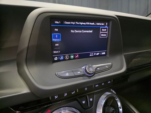 Used 2024 Chevrolet Camaro LT RWD image 40