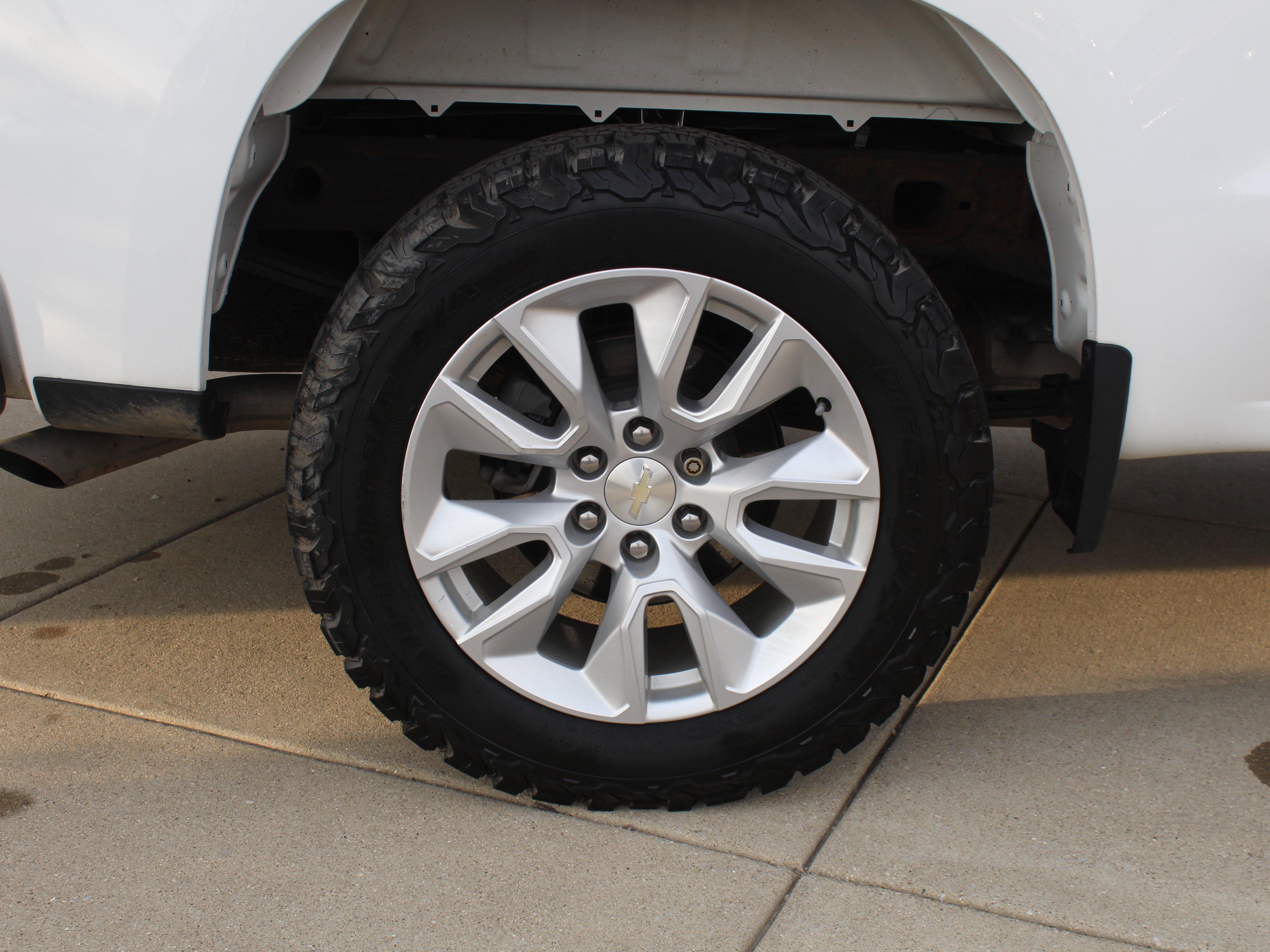 Used 2021 Chevrolet Silverado 1500 Custom AWD/4WD image 30