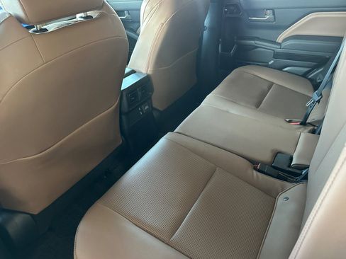 Certified 2025 Toyota 4Runner Limited image 15