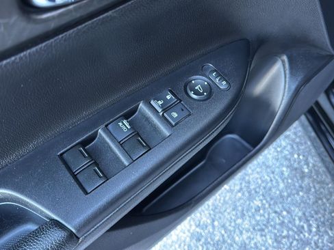 Used 2017 Honda Accord Sport image 28