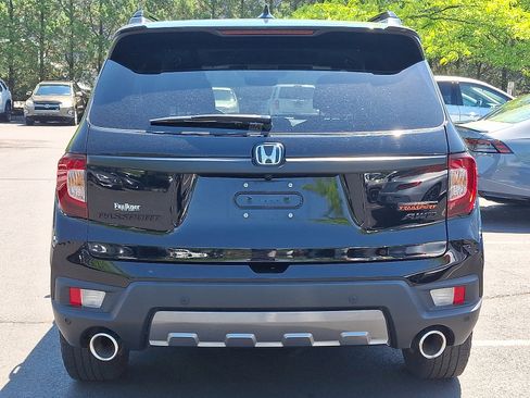 Used 2023 Honda Passport TrailSport image 5