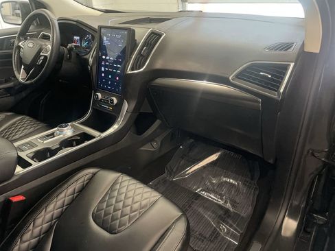 Used 2023 Ford Edge Titanium AWD/4WD image 22