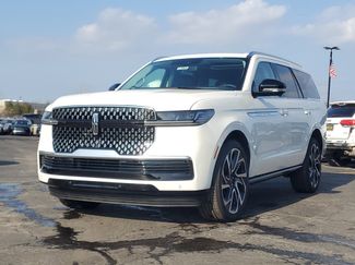 New 2026 Lincoln Navigator Reserve video 2
