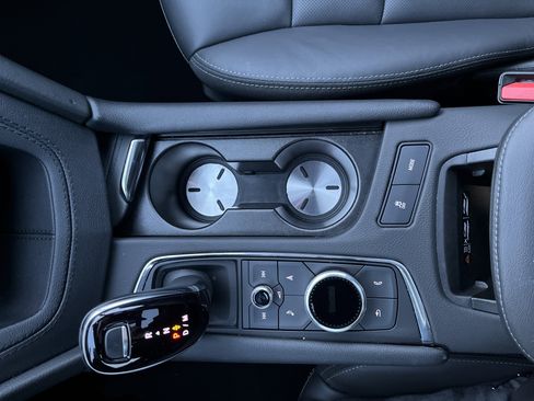 Used 2025 Cadillac XT5 Premium Luxury image 33