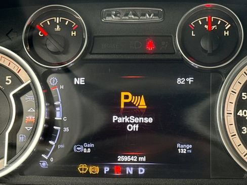 Used 2016 RAM 2500 Laramie w/ Protection Group AWD/4WD image 30