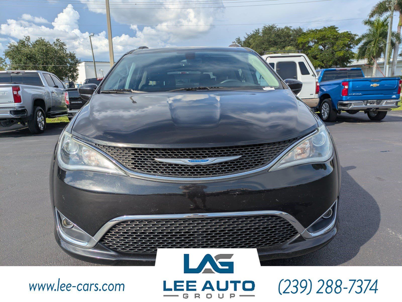 Used 2019 Chrysler Pacifica Touring-L FWD image 8