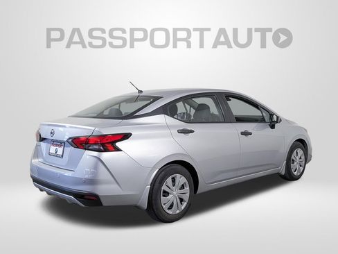 Used 2020 Nissan Versa S FWD image 7