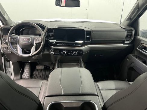 Used 2025 GMC Sierra 2500 SLT w/ SLT Premium Package AWD/4WD image 13