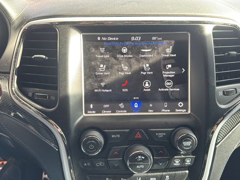 Used 2018 Jeep Grand Cherokee Trackhawk AWD/4WD image 21