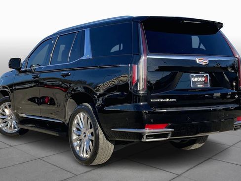 Used 2023 Cadillac Escalade Premium Luxury image 11