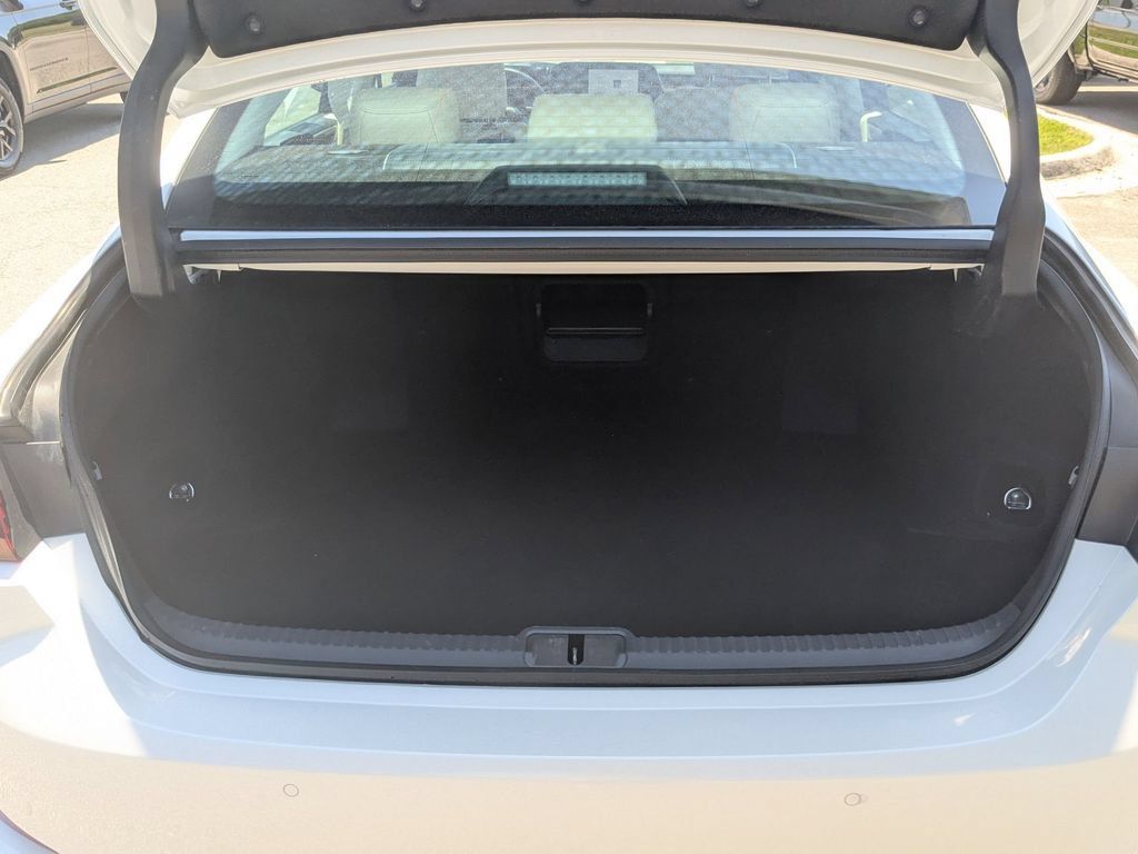 Used 2025 Lexus ES 350 w/ Premium Package FWD image 27