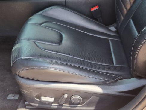 Used 2024 Hyundai Elantra Limited FWD image 27