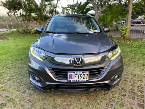 Used 2019 Honda HR-V EX image 2