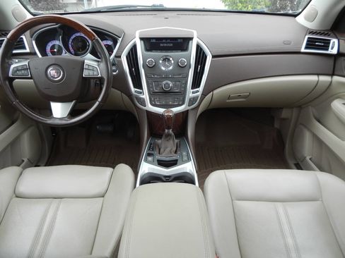 Used 2011 Cadillac SRX Luxury FWD image 2