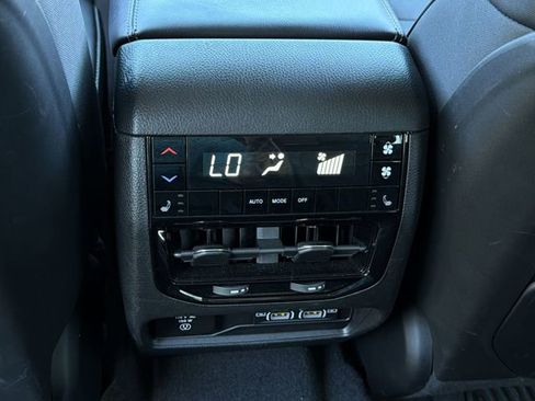 Used 2021 Jeep Grand Cherokee L Limited image 18