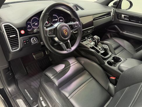 Used 2019 Porsche Cayenne S AWD/4WD image 8