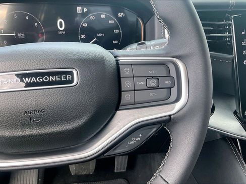 New 2026 Jeep Grand Wagoneer Limited AWD/4WD image 32