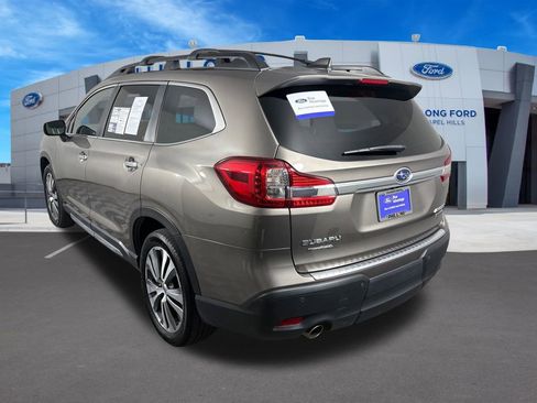 Used 2022 Subaru Ascent Touring AWD/4WD image 3