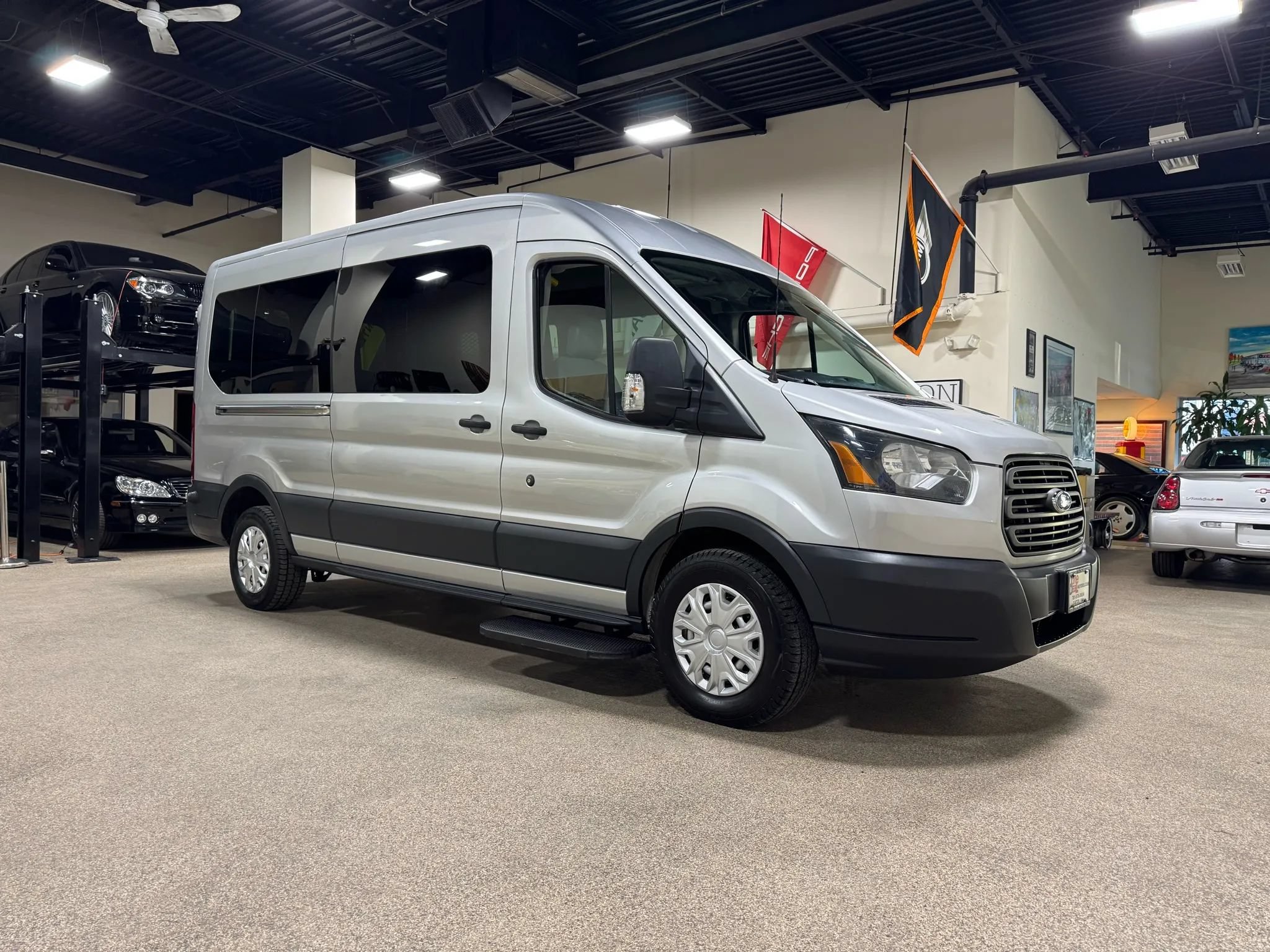 Used 2015 Ford Transit 350 148 Medium Roof RWD image 4