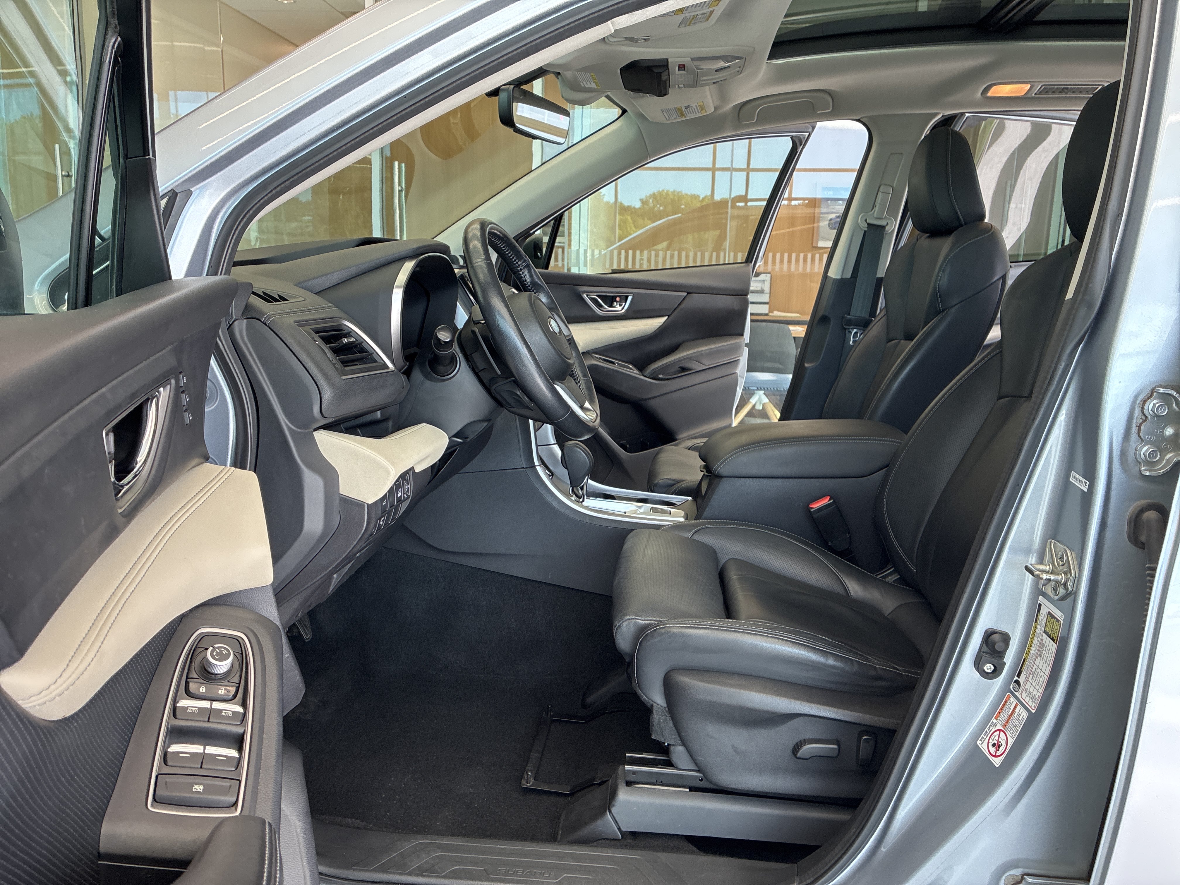 Used 2019 Subaru Ascent Limited AWD/4WD image 17