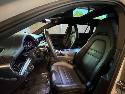 Used 2023 Porsche Panamera 4S AWD/4WD image 5
