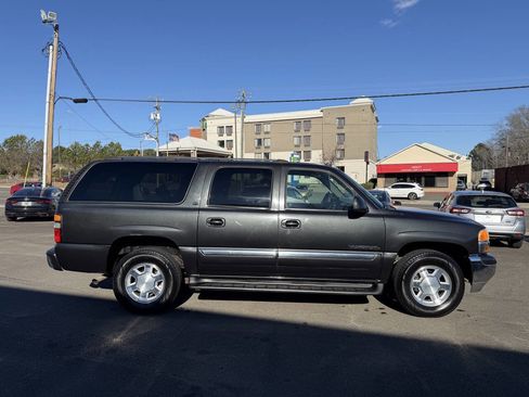 Used 2004 GMC Yukon XL SLT w/ Preferred Equipment Group image 9