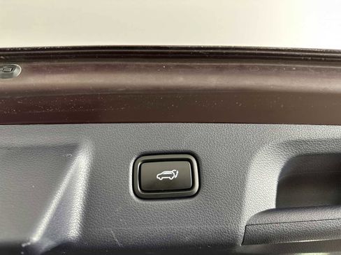 Used 2024 Hyundai Palisade Limited image 27