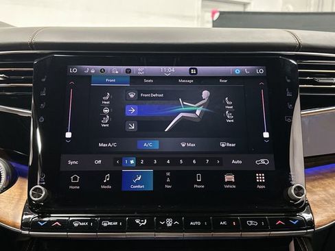 Used 2024 Jeep Grand Wagoneer Series III image 22