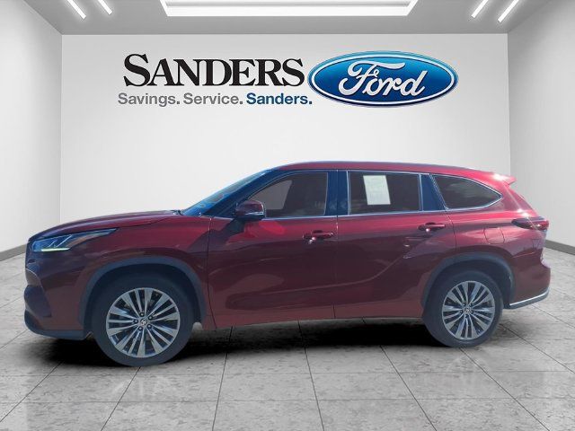 Used 2021 Toyota Highlander Platinum FWD image 5
