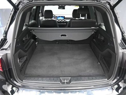 Used 2025 Mercedes-Benz GLB 250 image 23