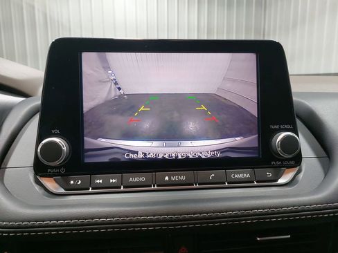 Used 2023 Nissan Rogue SV w/ SV Premium Package image 23