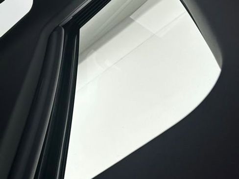 Used 2025 GMC Sierra 2500 SLT w/ SLT Premium Package image 10