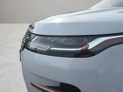 Used 2020 Land Rover Range Rover Evoque R-Dynamic S image 17
