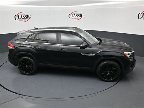 Used 2024 Volkswagen Atlas Cross Sport SE image 22