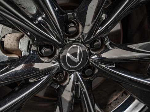 Certified 2024 Lexus ES 350 F Sport w/ Accessory Package (Z2) image 8