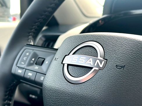 New 2026 Nissan Pathfinder SL w/ SL Premium Package FWD image 22
