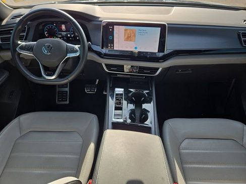 Used 2024 Volkswagen Atlas Cross Sport SEL R-Line image 17